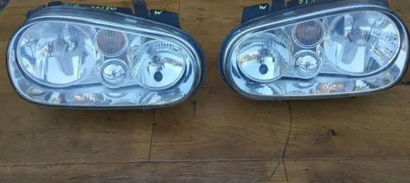 Volkswagen Golf IV Headlights/headlamps set 
