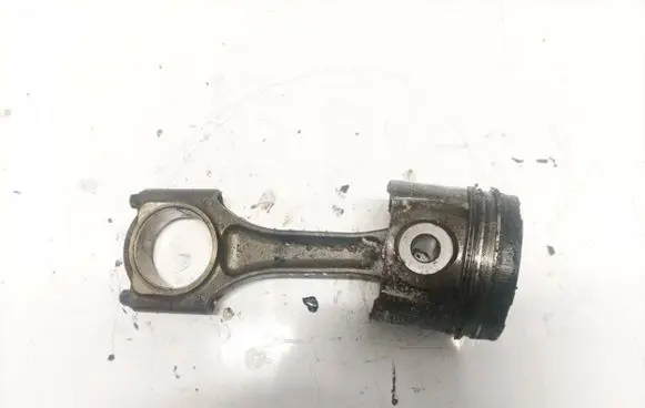 Opel Zafira A Piston with connecting rod