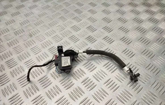 BMW 3 E90 E91 Curtain motor 897200240002