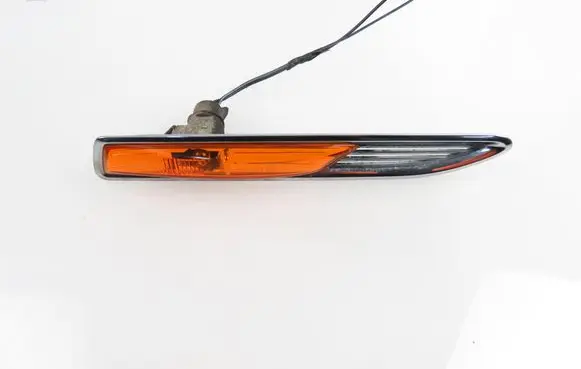 Ford Mondeo MK IV Front fender indicator light 7S7113K354AF