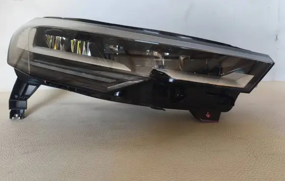Renault Captur II Headlight/headlamp 1EX01671402 260107674R 00000957