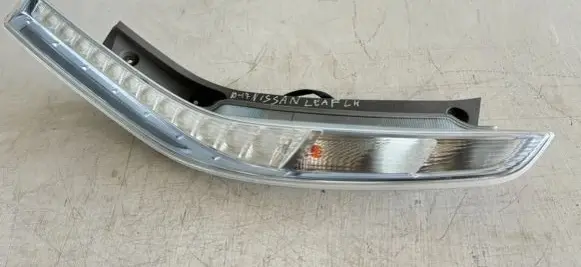 Nissan Leaf I (ZE0) Rear/tail lights 265553NL0A