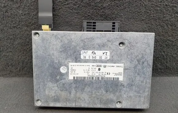 Audi A8 S8 D3 4E Bluetooth control unit module 4E0862335 4E0910336C 8P0035503E