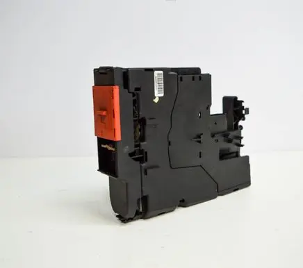 Mercedes-Benz C W204 Fuse box set A2075400740 560810120257