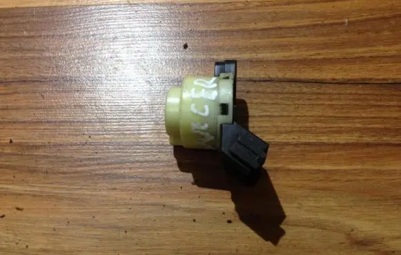 Mitsubishi Lancer Ignition lock contact 