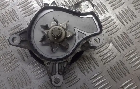 Toyota Auris 150 Water pump 
