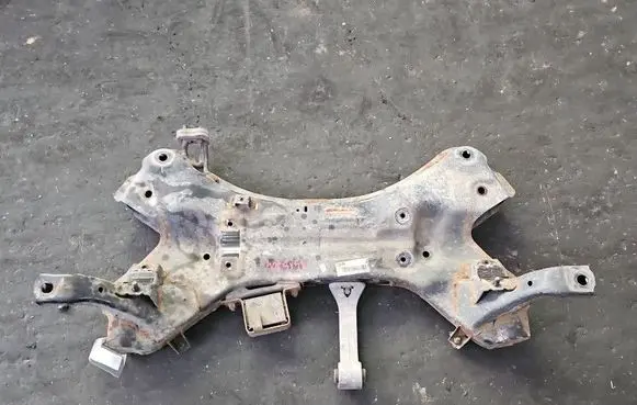 Hyundai ix35 Front axle beam 62401-2Y100 IMPRK1515704