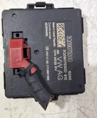 Volkswagen PASSAT B8 Gateway control module 3Q0907530D 8Z9440650