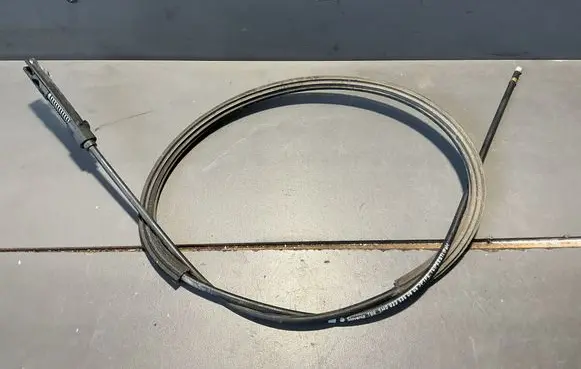 Volkswagen Golf Plus Engine bonnet/hood lock release cable 5M0823535