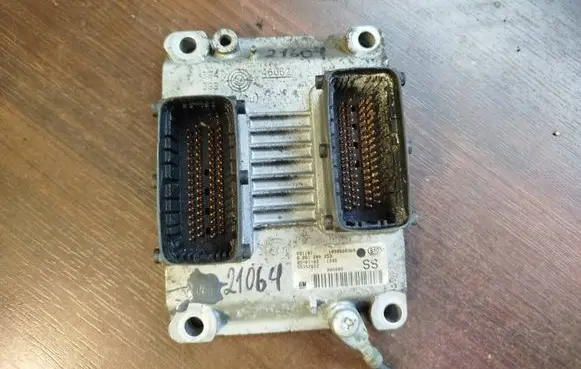 Opel Meriva A Engine control unit/module 55352622