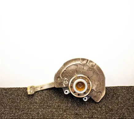 Mercedes-Benz C W205 Front wheel hub 2052200