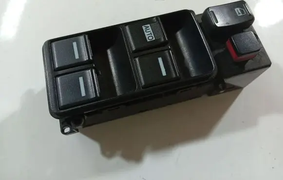Honda Accord Electric window control switch C8HHA4GF52