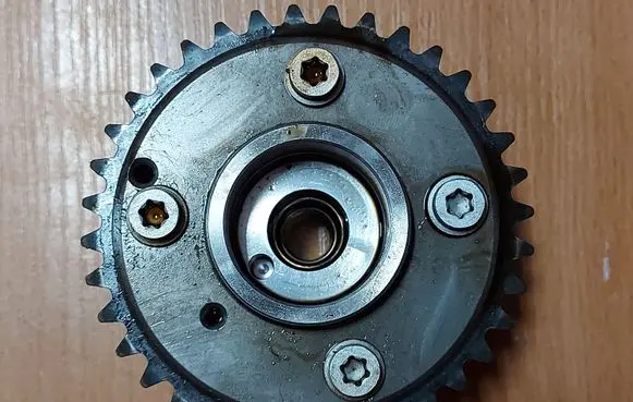 Skoda Octavia Mk2 (1Z) Camshaft pulley/ VANOS 