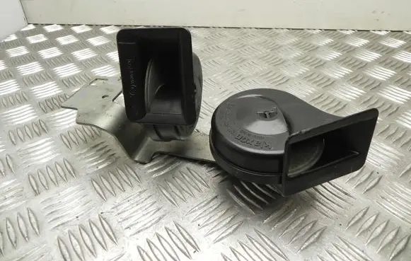 BMW 5 E60 E61 Horn signal 6935709 M4394