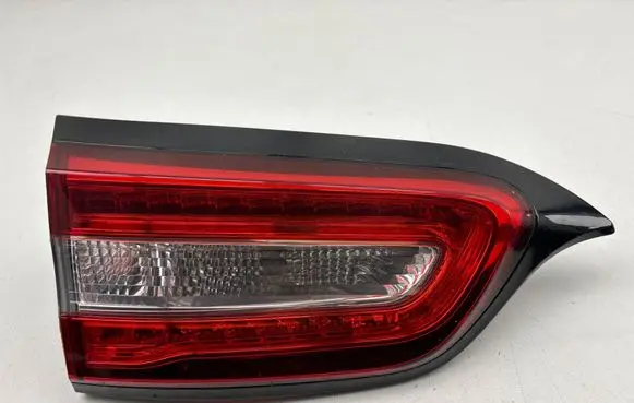 Tailgate rear/tail lights