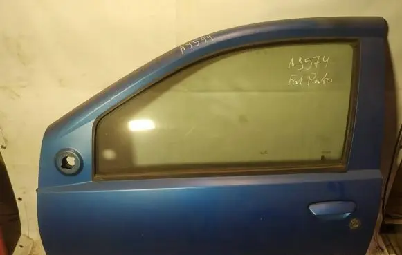 Fiat Punto (188) Front door melynos