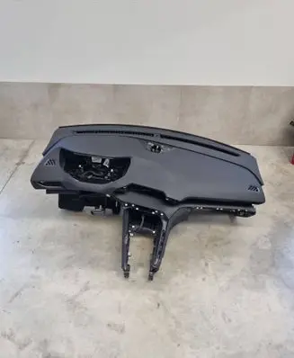 Peugeot 5008 II Dashboard T0522745 AA38045789