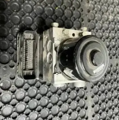 Mercedes-Benz SLK R172 ABS Pump A1729016200