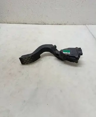 Audi A4 S4 B5 8D Accelerator throttle pedal 6PV00802607 8D1721523A