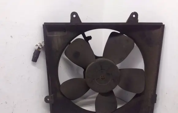 Electric radiator cooling fan