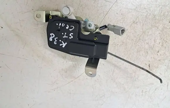 Honda CR-V Tailgate window lock/catch/latch
