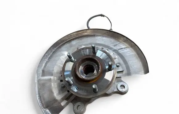 Chrysler Pacifica Front wheel hub spindle knuckle 906AA47439 2531AGT34