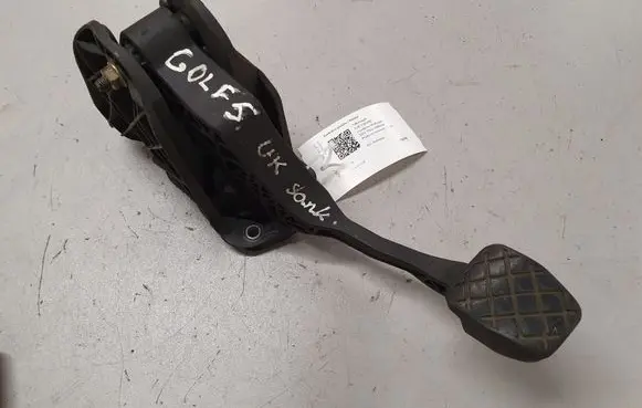 Clutch pedal
