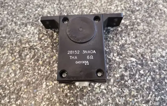 Nissan Leaf I (ZE0) Other control units/modules 281523NA0A
