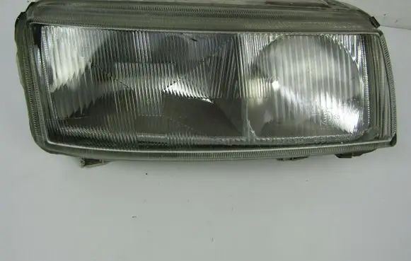 Volkswagen PASSAT B4 Headlight/headlamp 14197000R