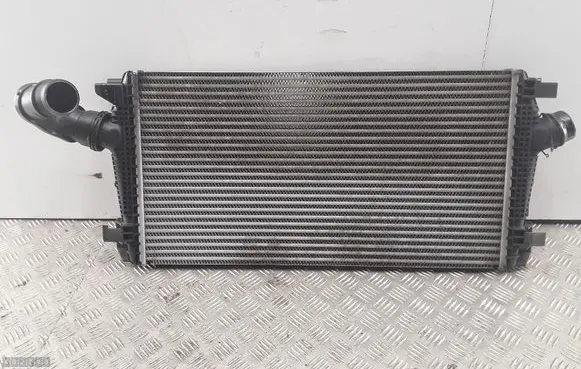 Opel Astra J Intercooler radiator 13267647 360578926 13265274