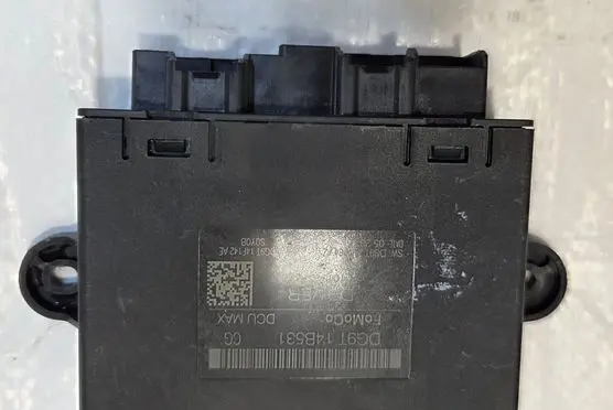 Ford Mondeo MK V Door control unit/module
