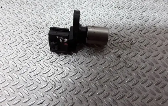 Toyota Avensis T220 Crankshaft position sensor 9091905042