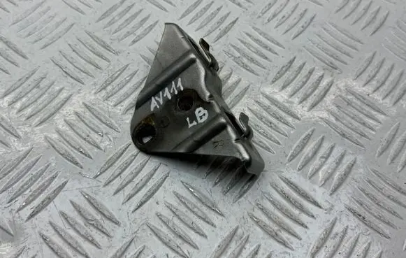 Toyota Avensis T250 Headlight/headlamp mounting bracket 5208105020