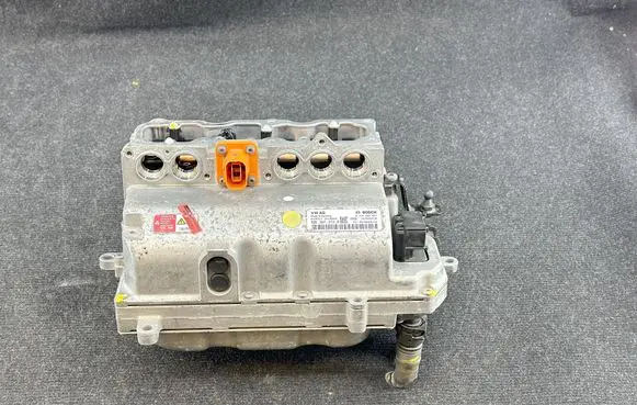 Volkswagen e-Golf Voltage converter inverter 5QE907070B 0437508557 5QE.907.070.B