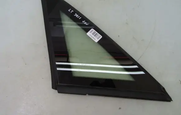 Honda Jazz IV GR Front triangle window/glass 