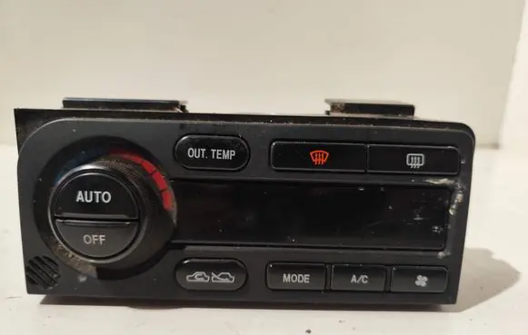 Subaru Legacy Climate control unit 72311AE160 3P26034700
