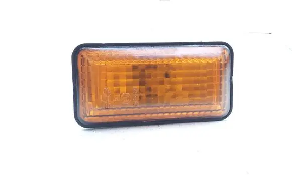 Volkswagen Golf III Front fender indicator light 1H0949117A