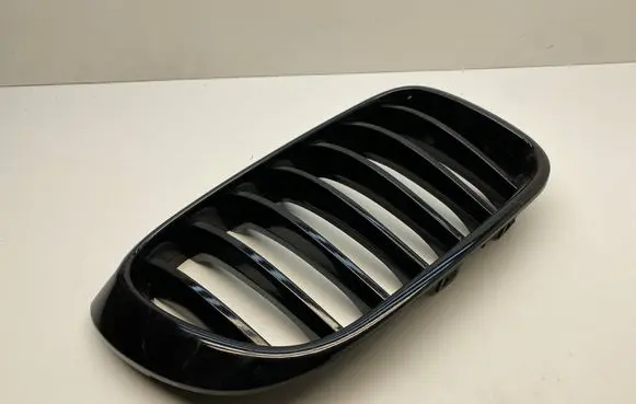 BMW X3 F25 Front bumper upper radiator grill 7210726 7237422 51117210726