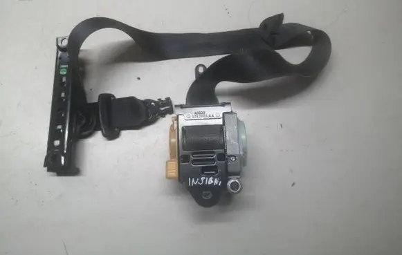Opel Insignia A Front seatbelt 3063932AA A8G22