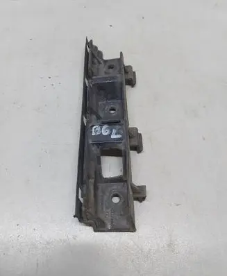 Volkswagen PASSAT B6 Front bumper mounting bracket 3C0807183