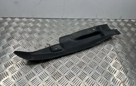 Skoda Octavia Mk2 (1Z) Fender end trim 1Z0821111