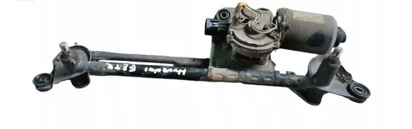 Hyundai Getz Front wiper linkage and motor 981001C100