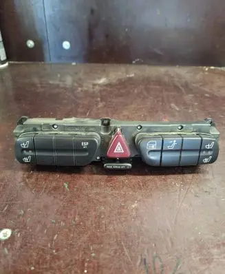 Mercedes-Benz CLK A209 C209 Hazard light switch 2038216479 40391361001