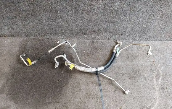 Dodge Durango Air conditioning (A/C) pipe/hose 68217212AB 68217213AB 68161177AB