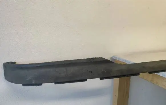 Chevrolet Silverado Front bumper splitter molding 23496677 969789283