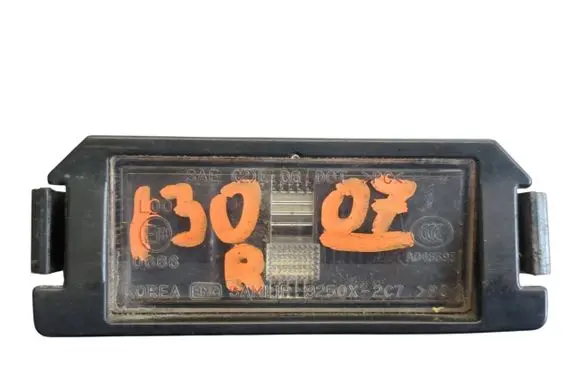 Hyundai i30 Number plate light 9250X2C7 A046695