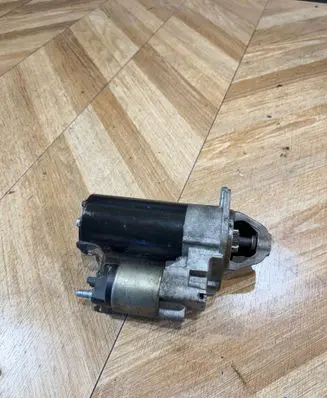Mercedes-Benz B W245 Starter motor A0051517401 0001108217