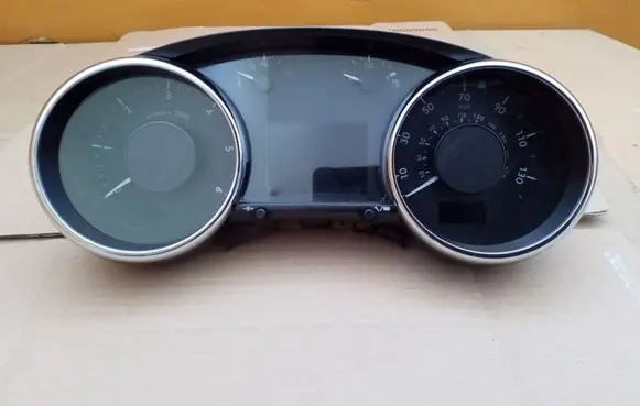Peugeot 5008 Speedometer (instrument cluster) 9674982460 9676616980 69189290U