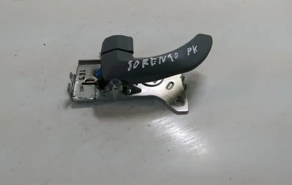 KIA Sorento Front door interior handle