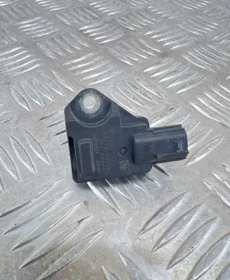 Lexus IS III XE30 Airbag deployment crash/impact sensor 8917A30030 825005S07